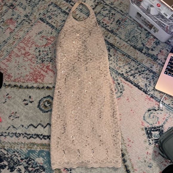 Sparky Gold homecoming/fancy dress - Picture 3 of 5